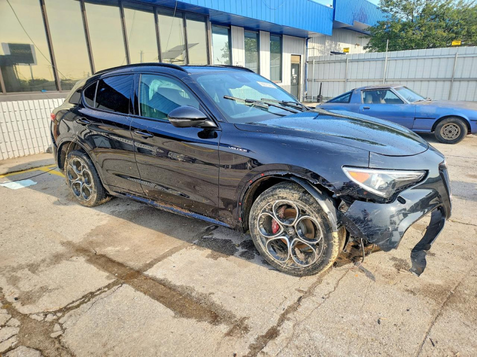 Alfa Romeo STELVIO 2023 — Copart