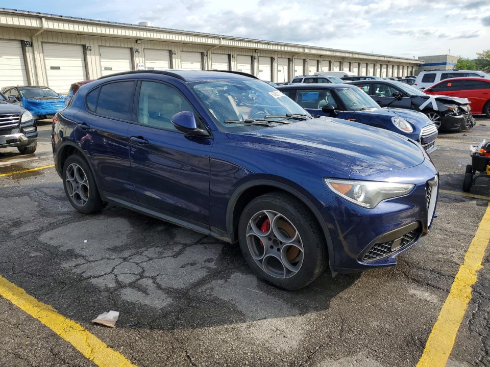 Alfa Romeo STELVIO 2018 — Copart