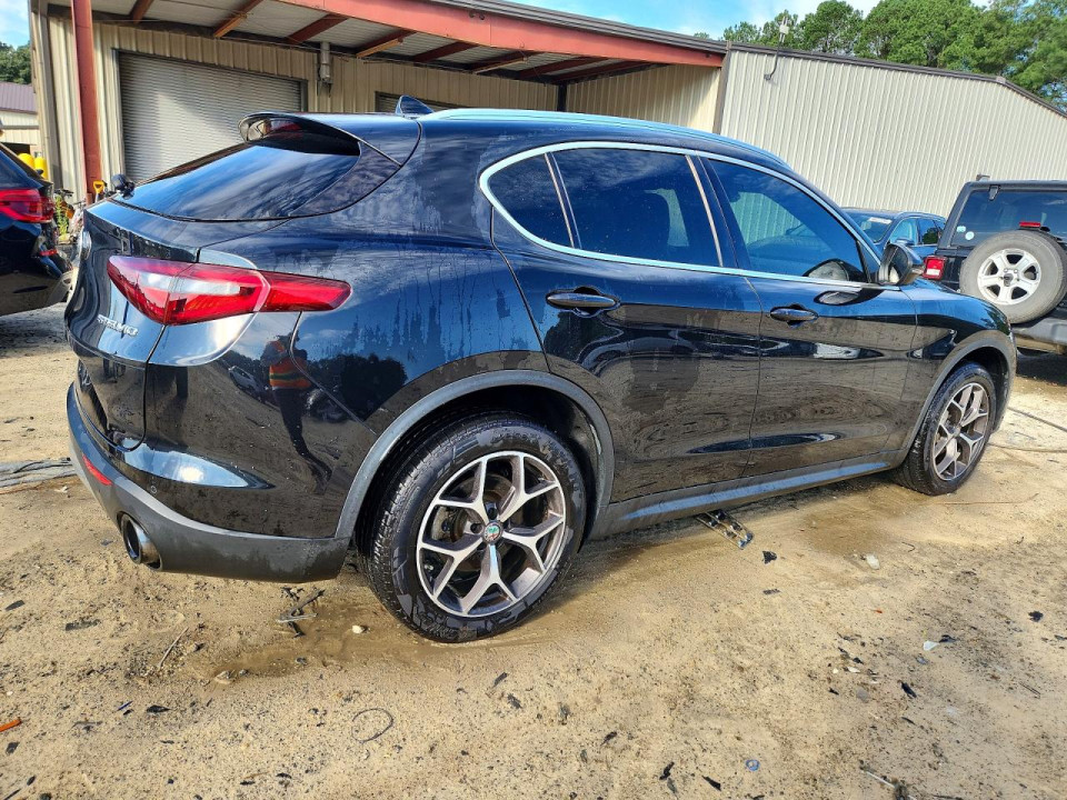 Alfa Romeo STELVIO 2018 — Copart