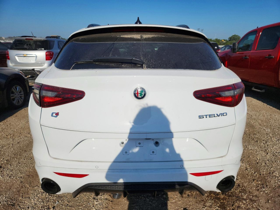 Alfa Romeo STELVIO 2023 — Copart