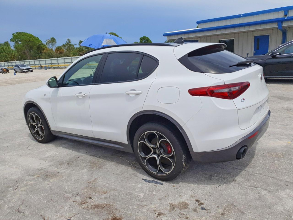 Alfa Romeo STELVIO 2023 — Copart