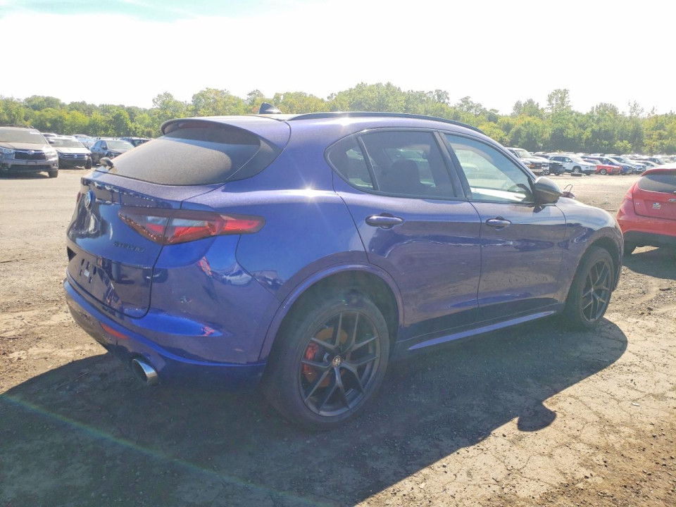 Alfa Romeo STELVIO 2021 — Copart