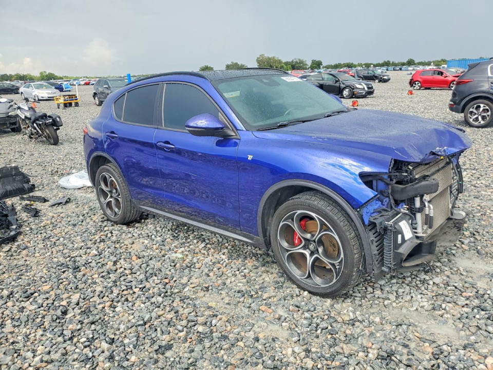 Alfa Romeo STELVIO 2022 — Copart