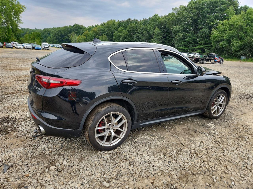 Alfa Romeo STELVIO 2018 — Copart