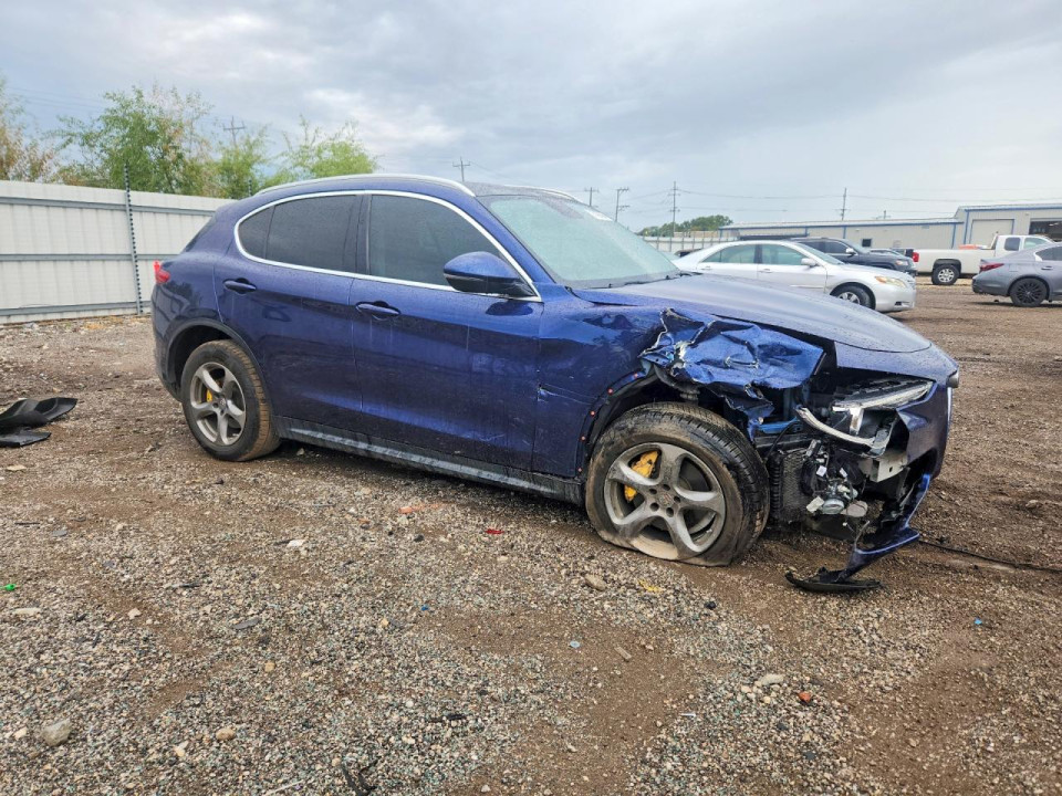 Alfa Romeo STELVIO 2018 — Copart
