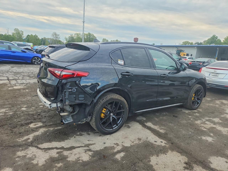 Alfa Romeo STELVIO 2021 — Copart