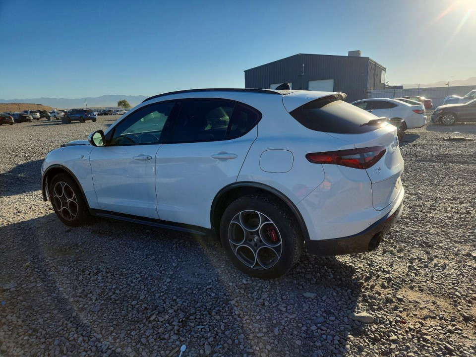 Alfa Romeo STELVIO 2022 — Copart