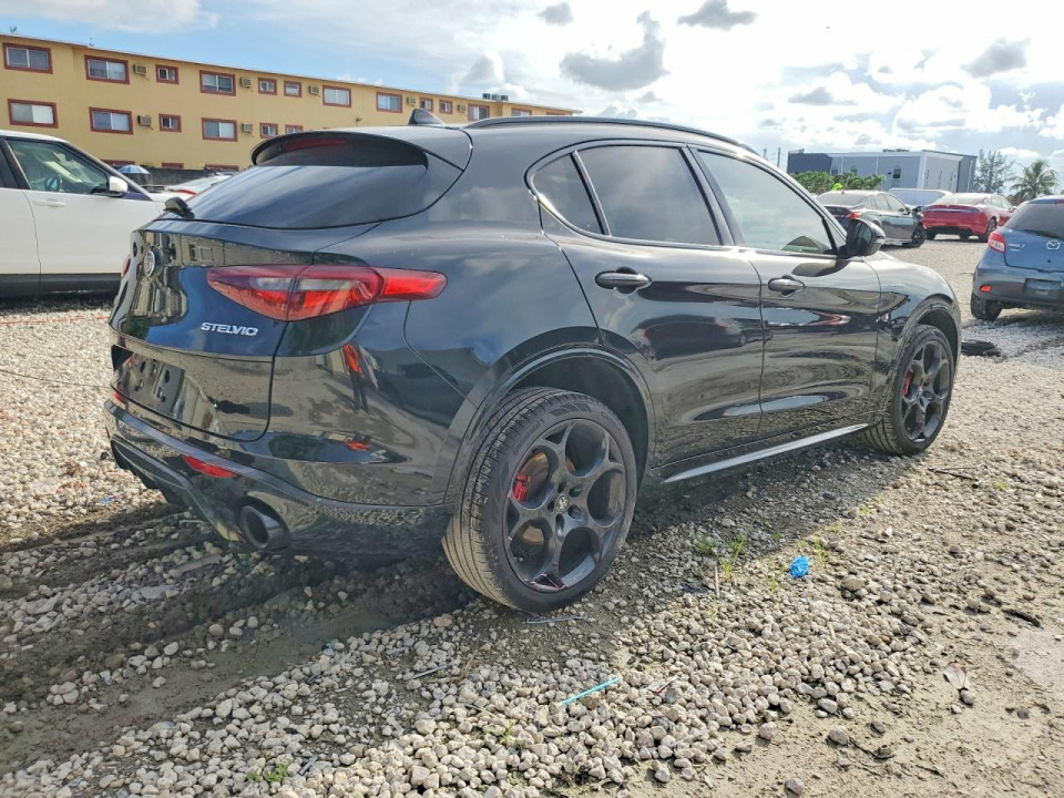 Alfa Romeo STELVIO 2022 — Copart