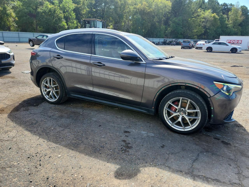 Alfa Romeo STELVIO 2018 — Copart