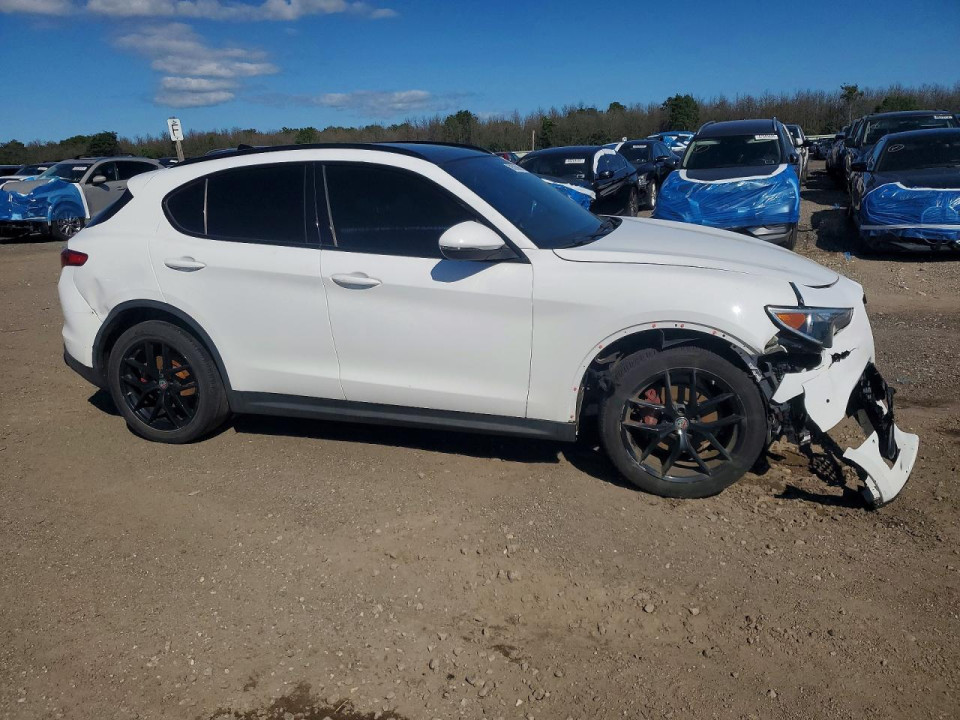 Alfa Romeo STELVIO 2019 — Copart