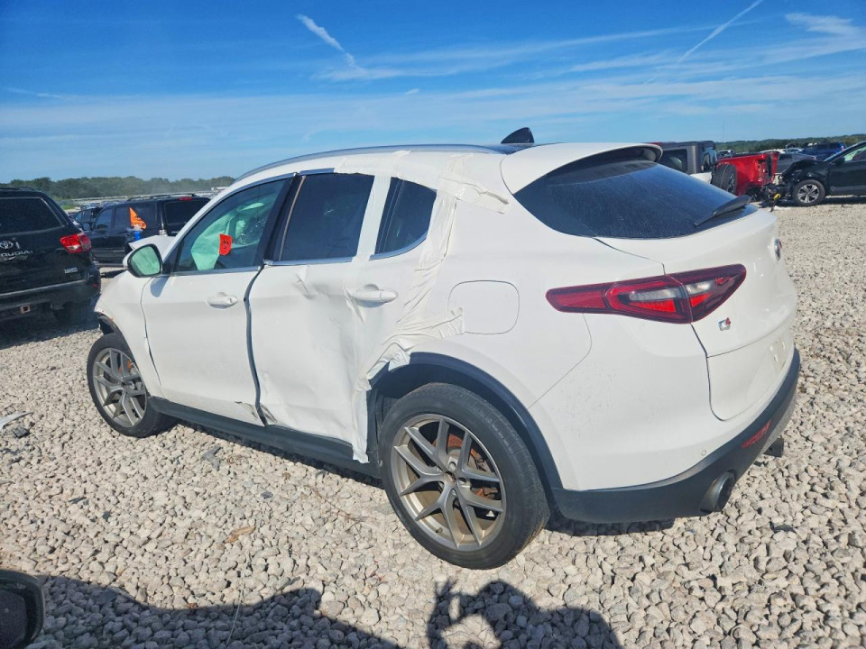 Alfa Romeo STELVIO 2018 — Copart
