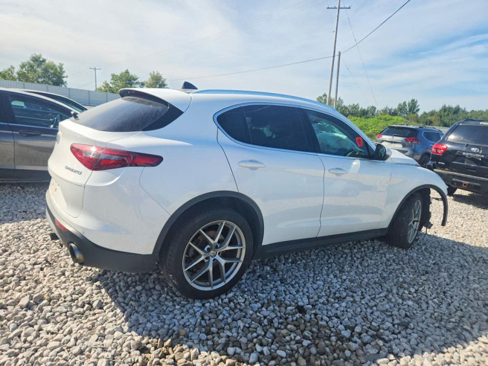 Alfa Romeo STELVIO 2018 — Copart