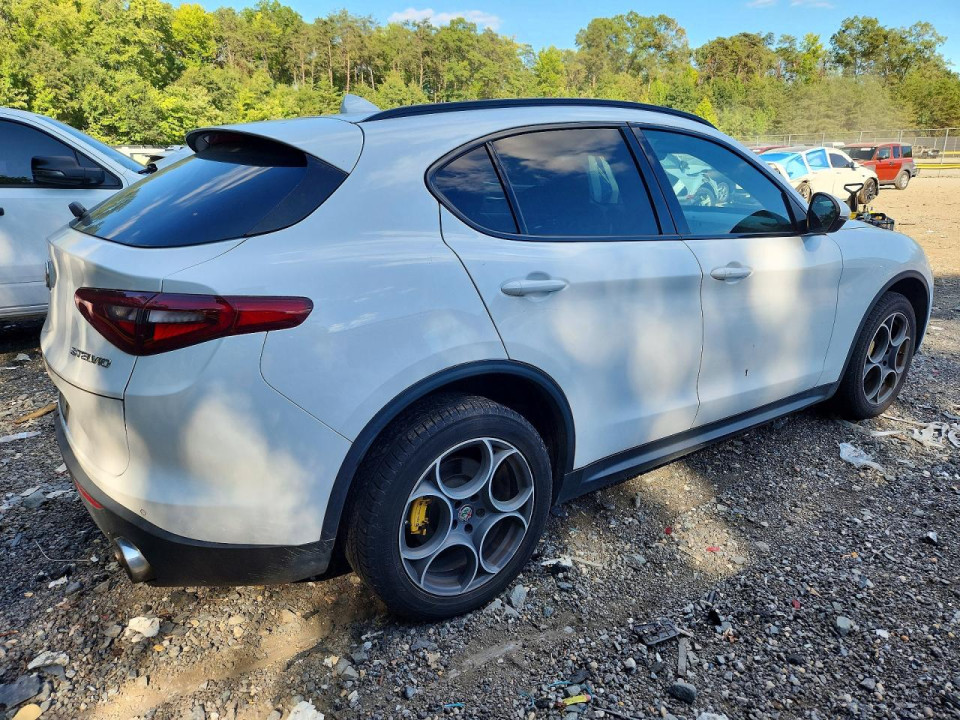 Alfa Romeo STELVIO 2018 — Copart