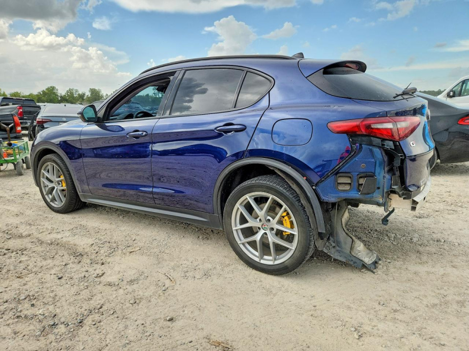 Alfa Romeo STELVIO 2018 — Copart