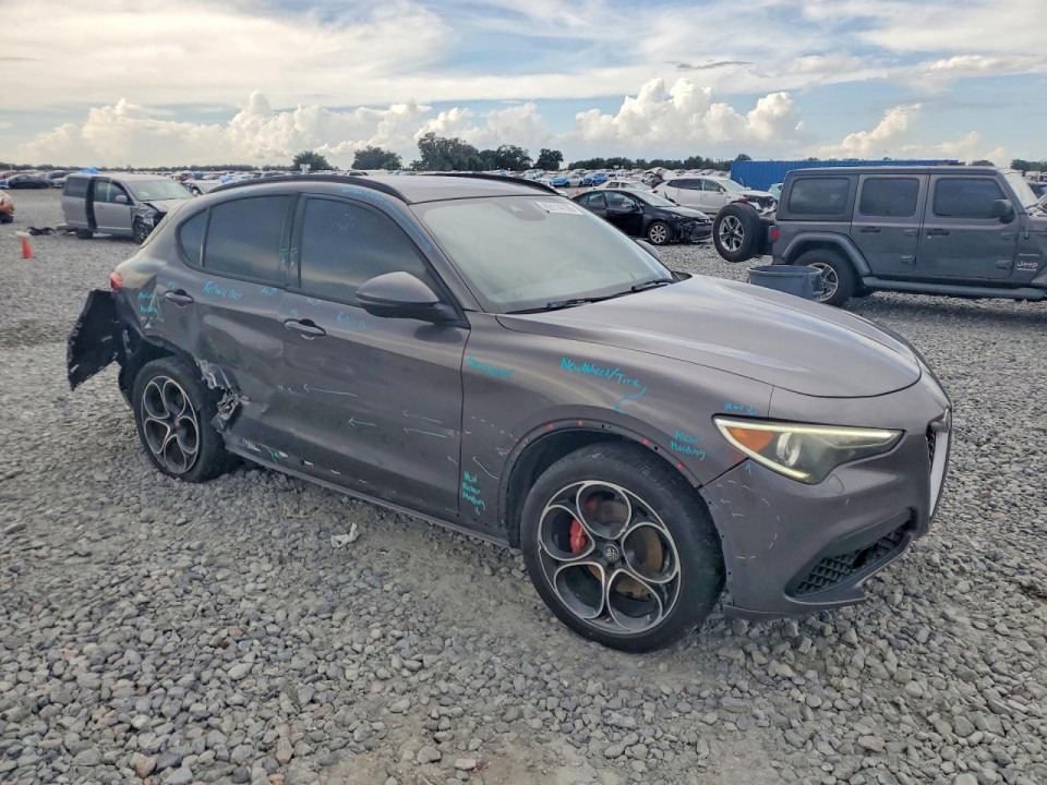 Alfa Romeo STELVIO 2022 — Copart