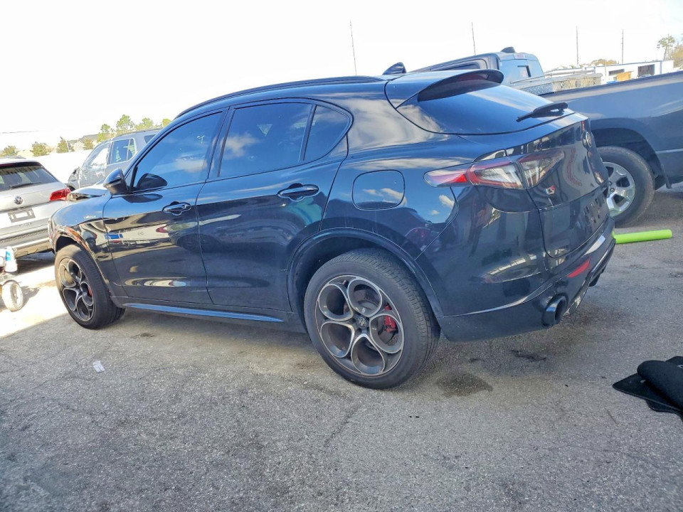 Alfa Romeo STELVIO 2024 — Copart