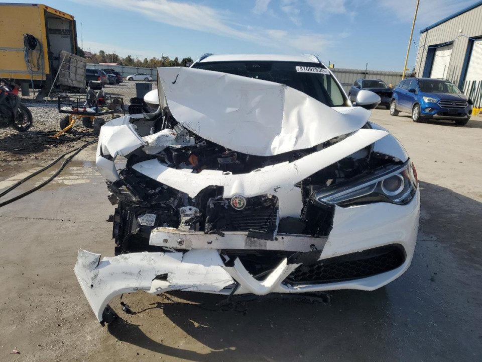 Alfa Romeo STELVIO 2018 — Copart