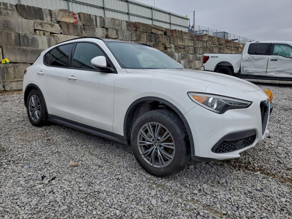 Alfa Romeo STELVIO 2022 — Copart