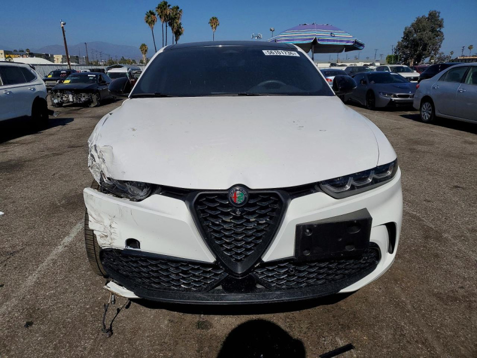 Alfa Romeo TONALE TRIBUTO ITALIANO 2025 — Copart