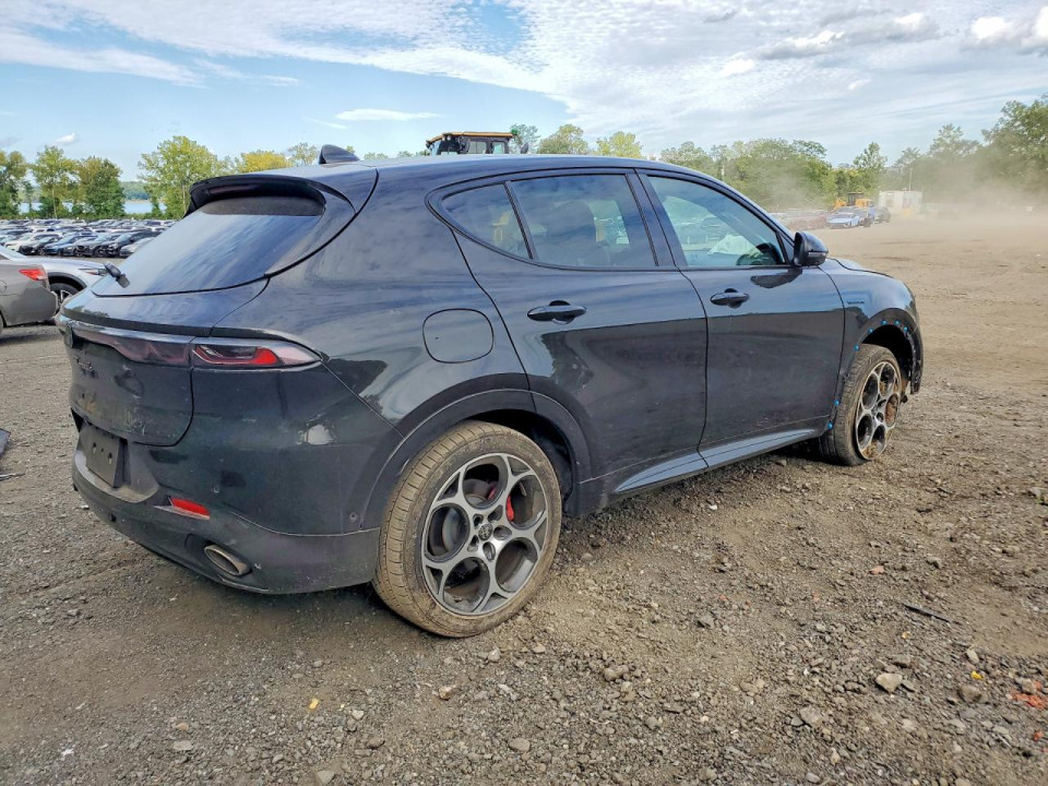 Alfa Romeo TONALE 2025 — Copart