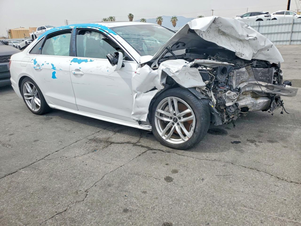 Audi A4 2024 — Copart