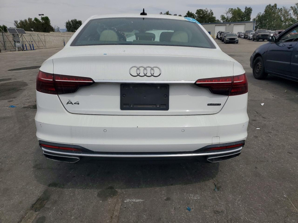 Audi A4 2024 — Copart