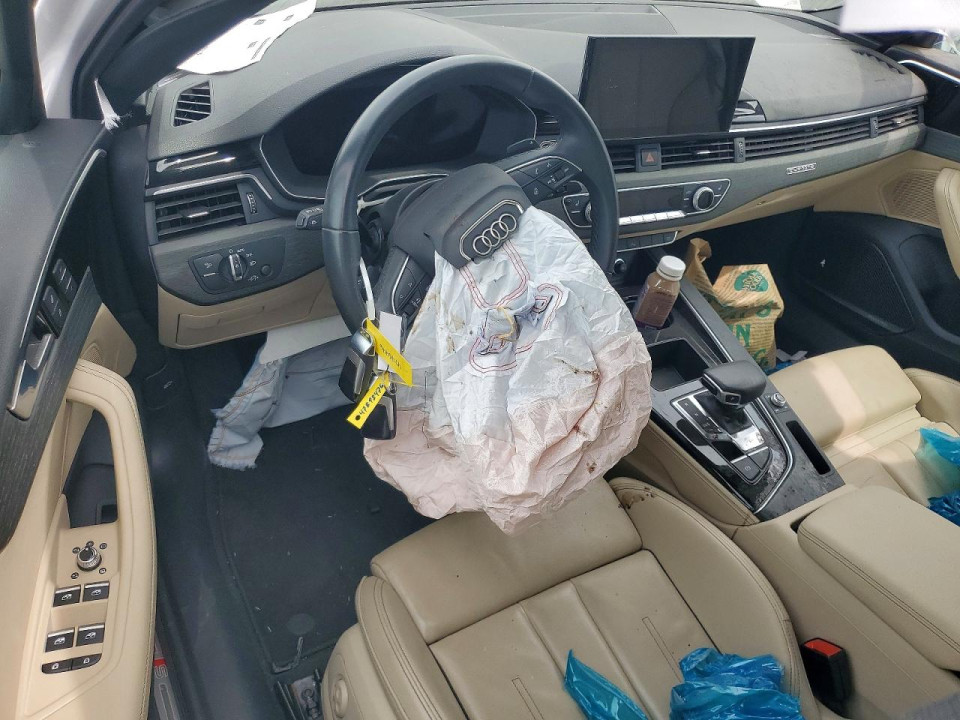 Audi A4 2024 — Copart