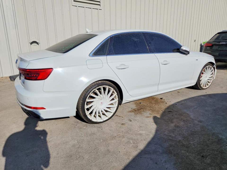Audi A4 2017 — Copart