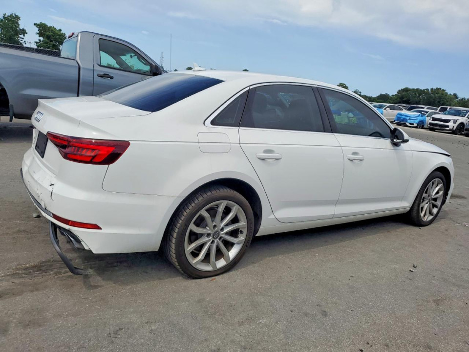 Audi A4 2019 — Copart