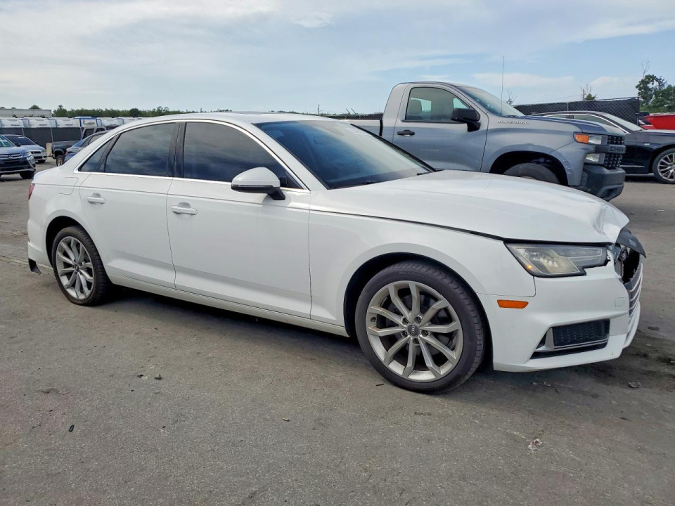 Audi A4 2019 — Copart