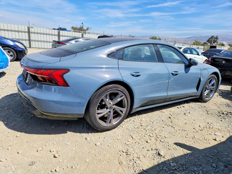 Audi E-TRON GT 2022 — Copart