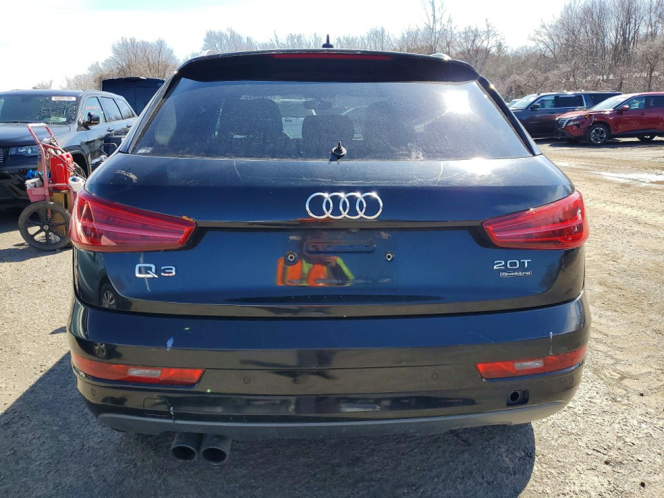 Audi Q3 2017 — Copart