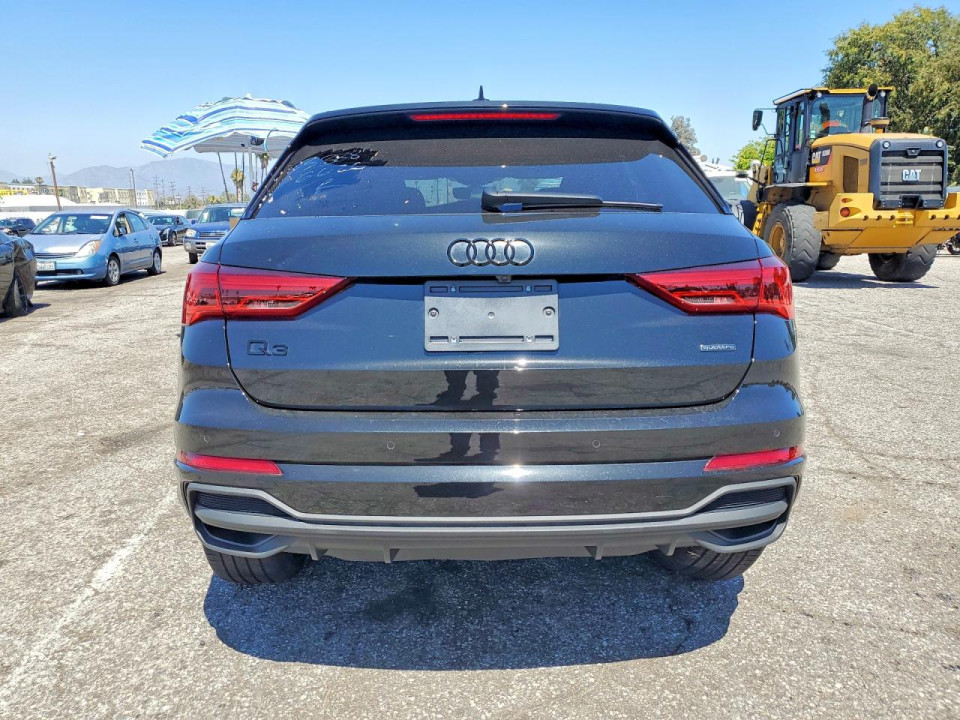 Audi Q3 2024 — Copart