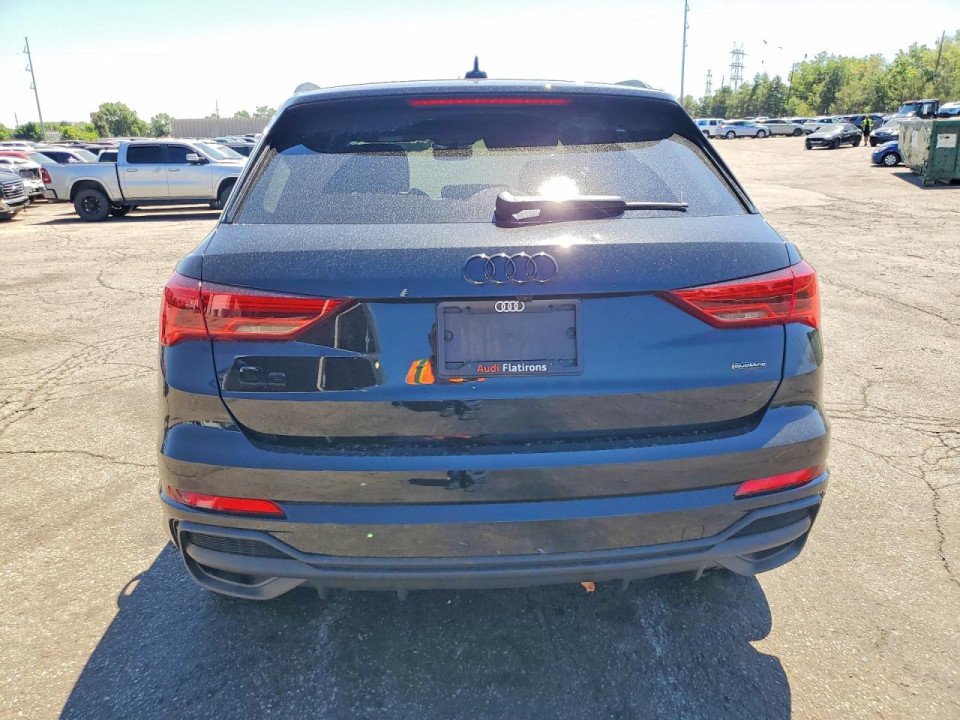 Audi Q3 2023 — Copart