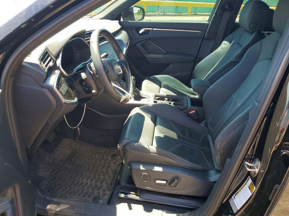 Audi Q3 2023 — Copart