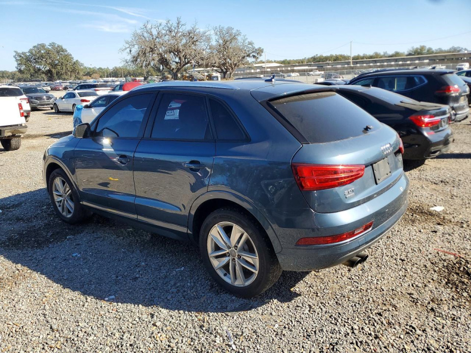 Audi Q3 2017 — Copart