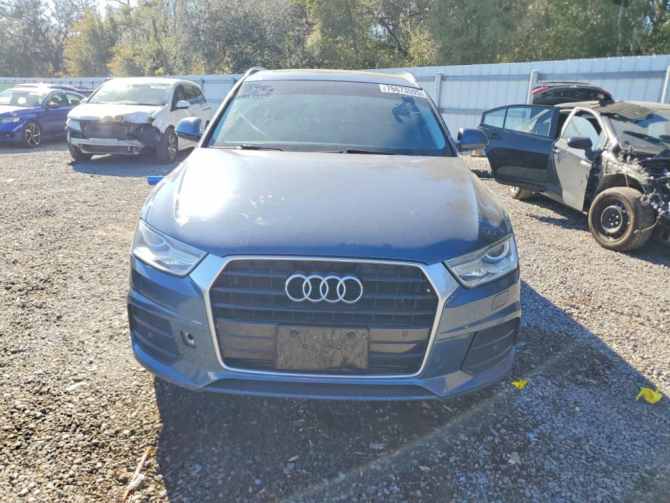 Audi Q3 2017 — Copart