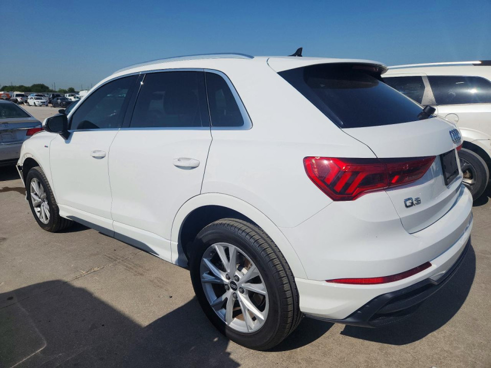 Audi Q3 2021 — Copart