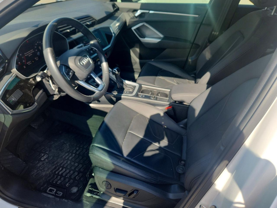 Audi Q3 2021 — Copart