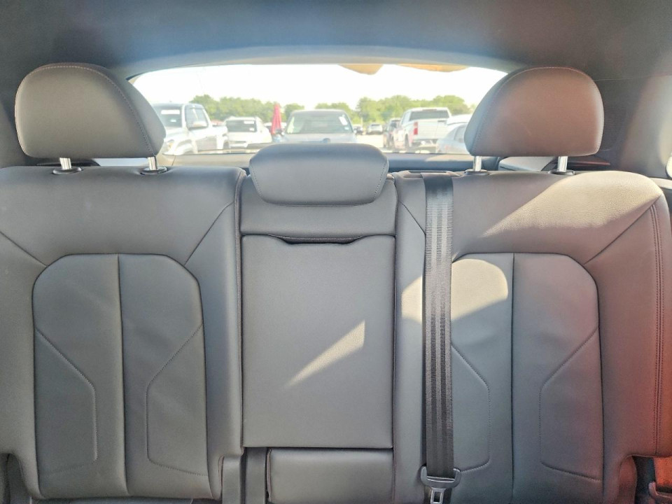 Audi Q3 2021 — Copart