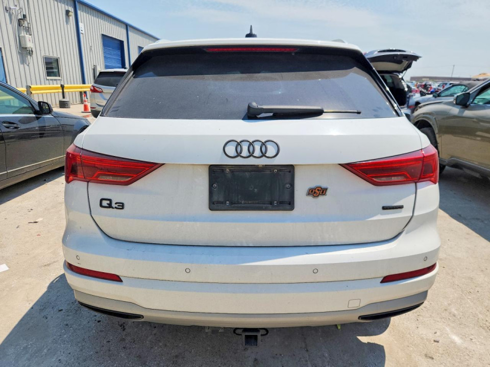 Audi Q3 2019 — Copart