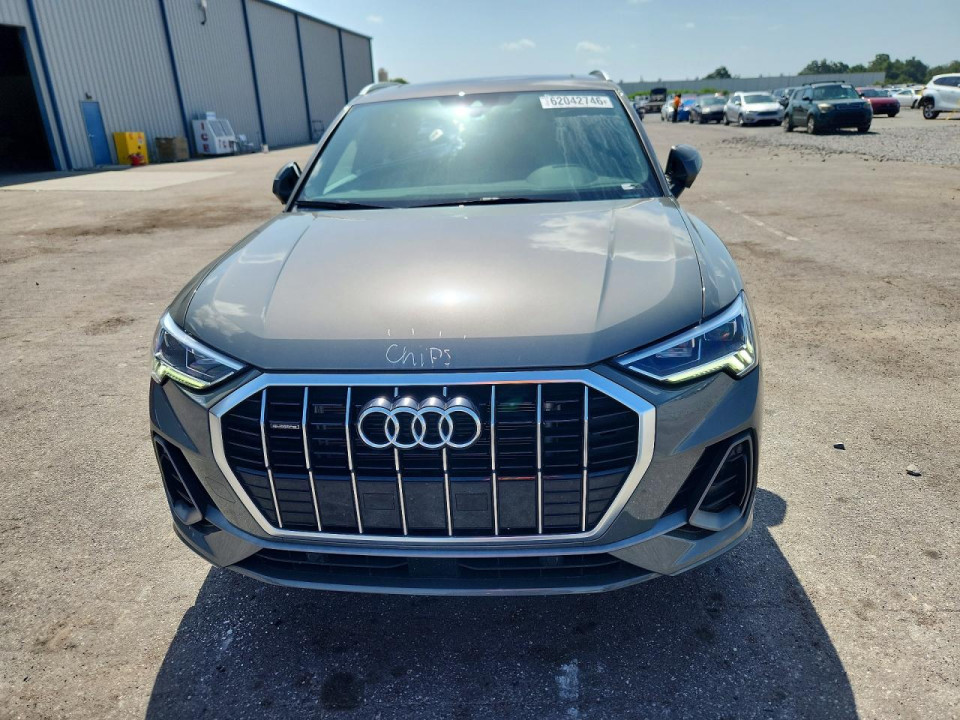 Audi Q3 2023 — Copart