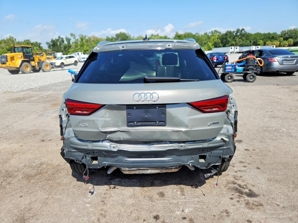 Audi Q3 2023 — Copart