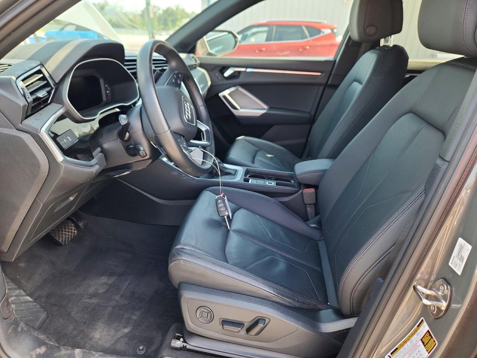 Audi Q3 2023 — Copart