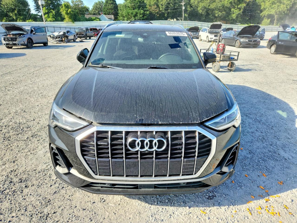 Audi Q3 2022 — Copart
