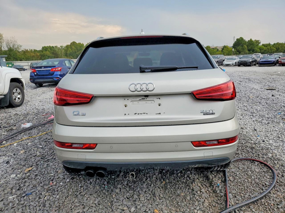 Audi Q3 2018 — Copart