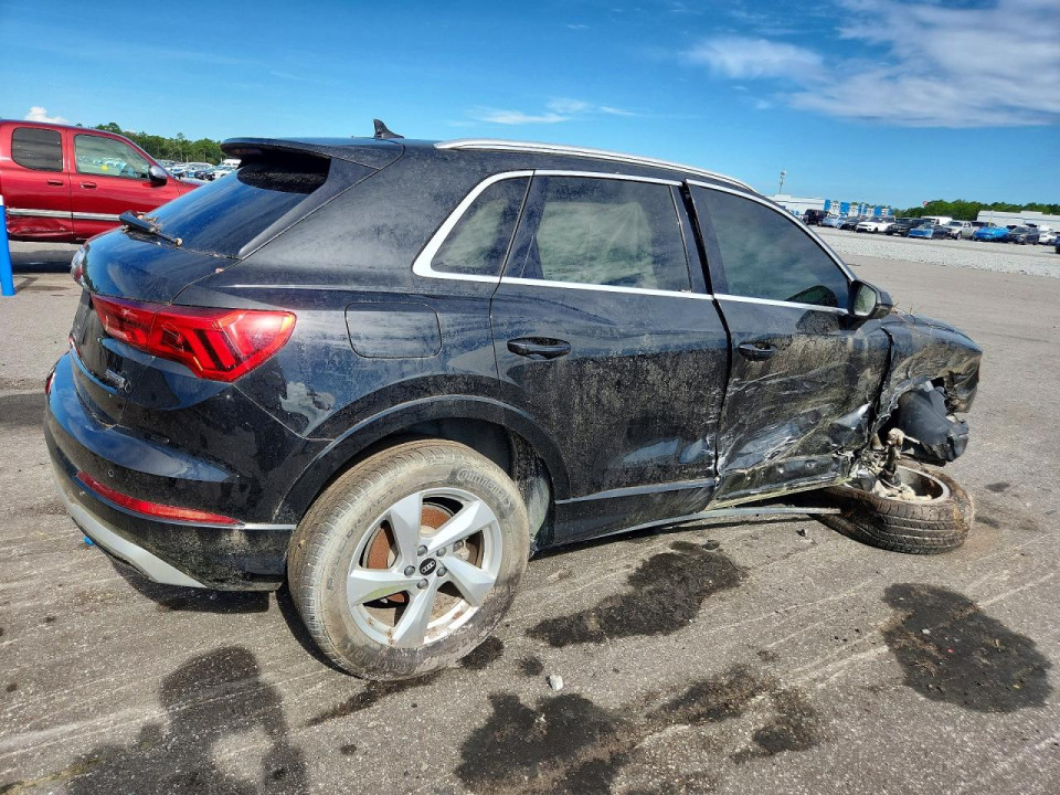 Audi Q3 2021 — Copart