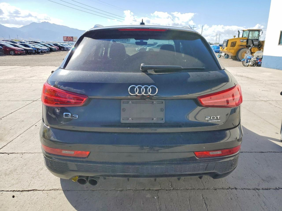 Audi Q3 2018 — Copart