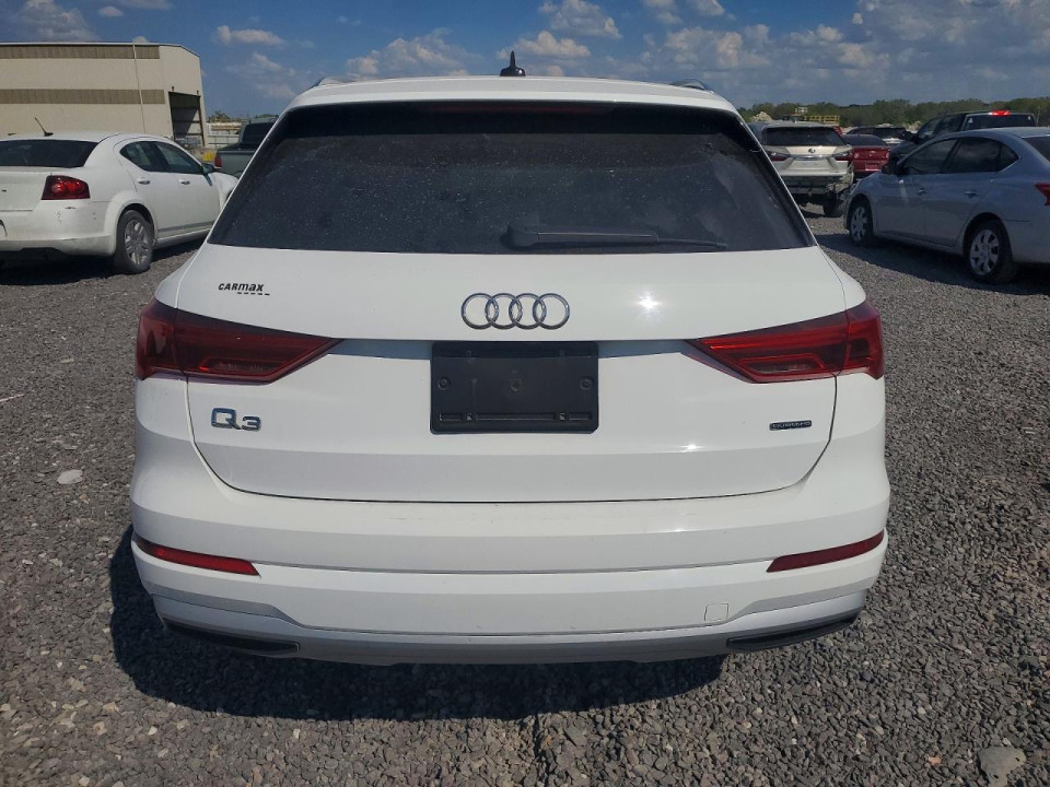 Audi Q3 2021 — Copart
