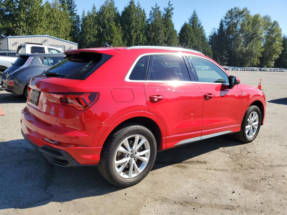 Audi Q3 2021 — Copart
